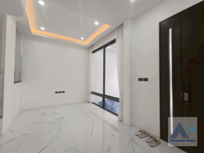 39  4 br Townhouse For Sale in Sukhumvit ,Bangkok BTS Asok AA42261