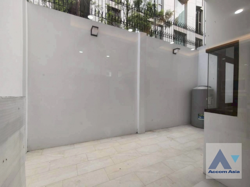 40  4 br Townhouse For Sale in Sukhumvit ,Bangkok BTS Asok AA42261