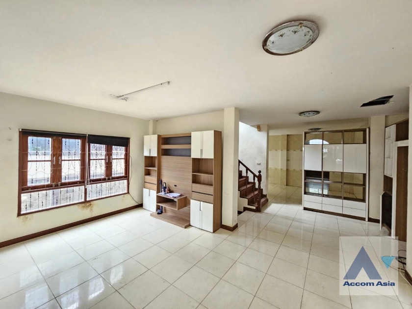  1  House For Sale in Samutprakan ,Samutprakan BTS Bearing AA42270