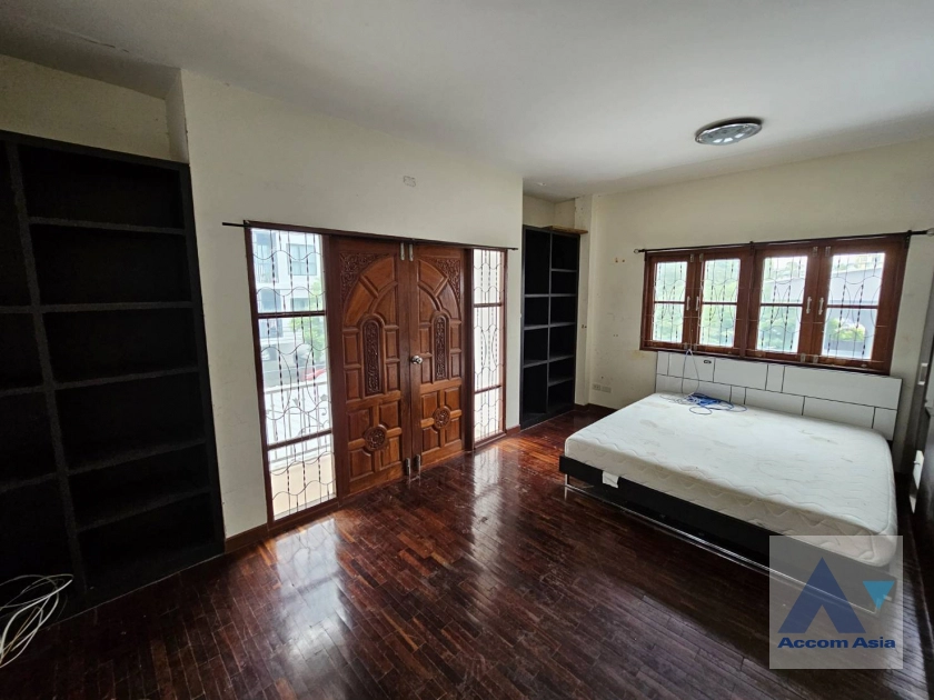  1  House For Sale in Samutprakan ,Samutprakan BTS Bearing AA42270