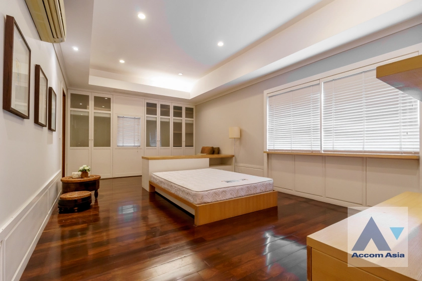 39  3 br House for rent and sale in Ramkhamhaeng ,Bangkok MRT Si Kritha at Baan Issara Rama 9 AA42276