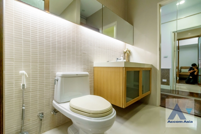 45  3 br House for rent and sale in Ramkhamhaeng ,Bangkok MRT Si Kritha at Baan Issara Rama 9 AA42276