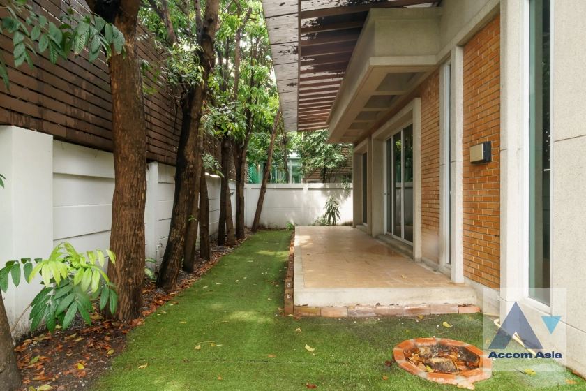 49  3 br House for rent and sale in Ramkhamhaeng ,Bangkok MRT Si Kritha at Baan Issara Rama 9 AA42276