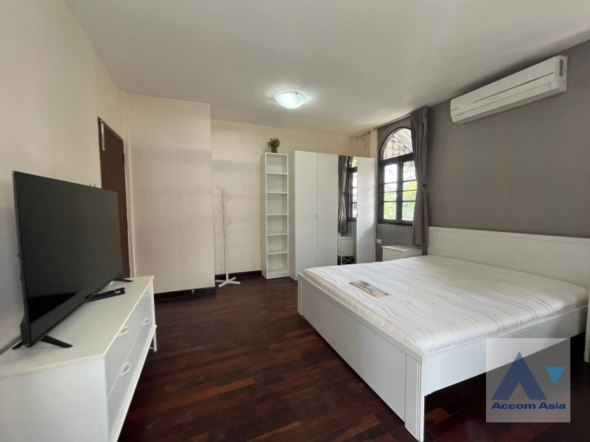 5  3 br House for rent and sale in Sukhumvit ,Bangkok BTS Phrom Phong AA42302