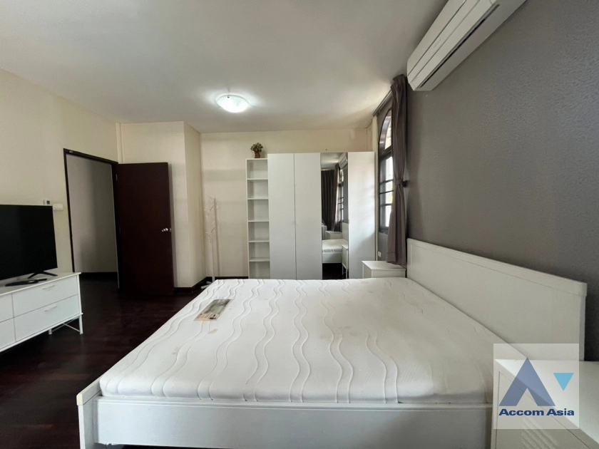 6  3 br House for rent and sale in Sukhumvit ,Bangkok BTS Phrom Phong AA42302