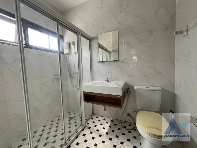 10  3 br House for rent and sale in Sukhumvit ,Bangkok BTS Phrom Phong AA42302