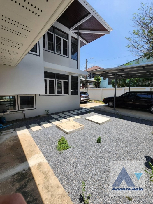 12  4 br House For Rent in Sukhumvit ,Bangkok BTS Bang Chak AA42304