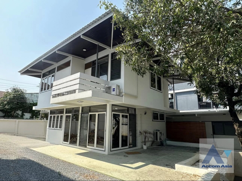 9  4 br House For Rent in Sukhumvit ,Bangkok BTS Bang Chak AA42304