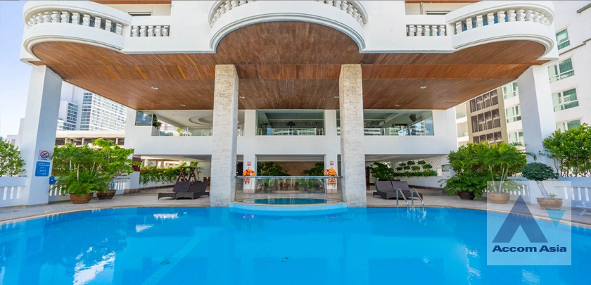 Pet friendly |  A Classic Style Apartment  3 Bedroom for Rent MRT Sukhumvit in Sukhumvit Bangkok