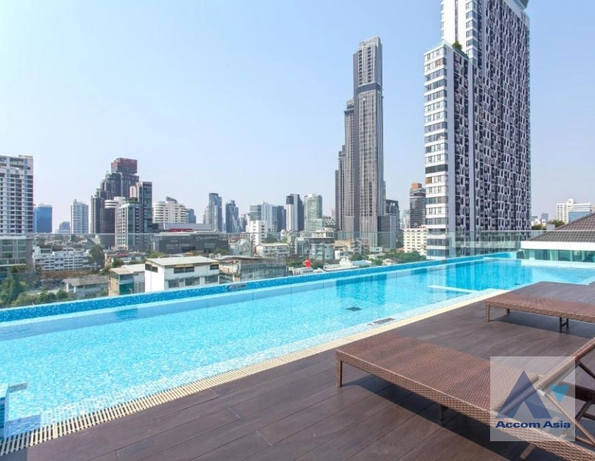 15  2 br Apartment For Rent in Sukhumvit ,Bangkok BTS Ekkamai at New Modern Classic Apartment, Near Main Street AA42311