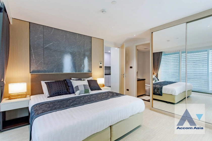 9  2 br Apartment For Rent in Sukhumvit ,Bangkok BTS Ekkamai at New Modern Classic Apartment, Near Main Street AA42311