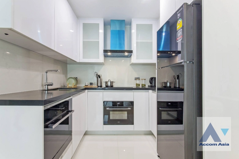 5  2 br Apartment For Rent in Sukhumvit ,Bangkok BTS Ekkamai at New Modern Classic Apartment, Near Main Street AA42311