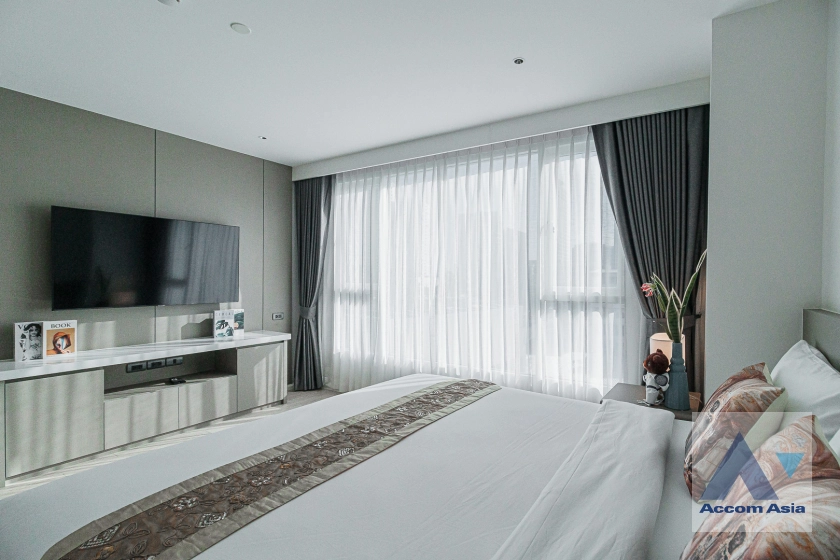 9  2 br Apartment For Rent in Sukhumvit ,Bangkok BTS Ekkamai at New Modern Classic Apartment, Near Main Street AA42312