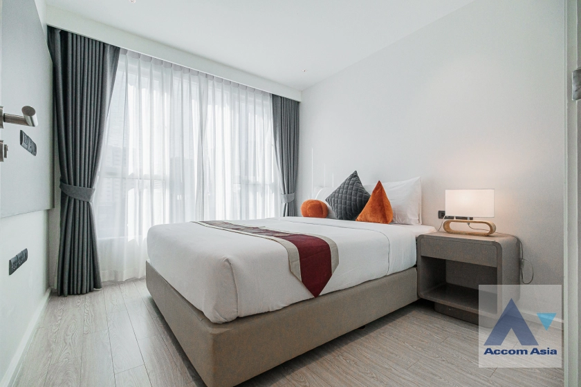 11  2 br Apartment For Rent in Sukhumvit ,Bangkok BTS Ekkamai at New Modern Classic Apartment, Near Main Street AA42312