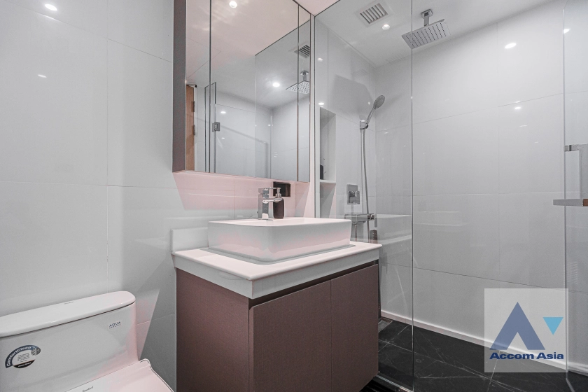 13  2 br Apartment For Rent in Sukhumvit ,Bangkok BTS Ekkamai at New Modern Classic Apartment, Near Main Street AA42312