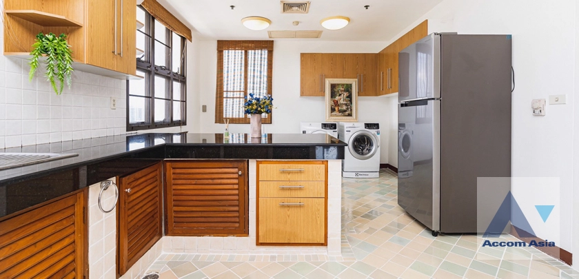 11  4 br Apartment for rent and sale in Sathorn ,Bangkok BRT Thanon Chan at Spacious Residence Situated on Chan Road AA42315