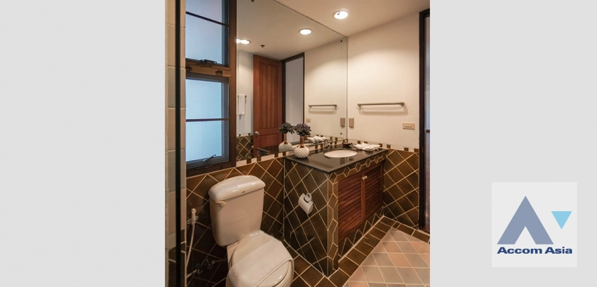 16  4 br Apartment for rent and sale in Sathorn ,Bangkok BRT Thanon Chan at Spacious Residence Situated on Chan Road AA42315