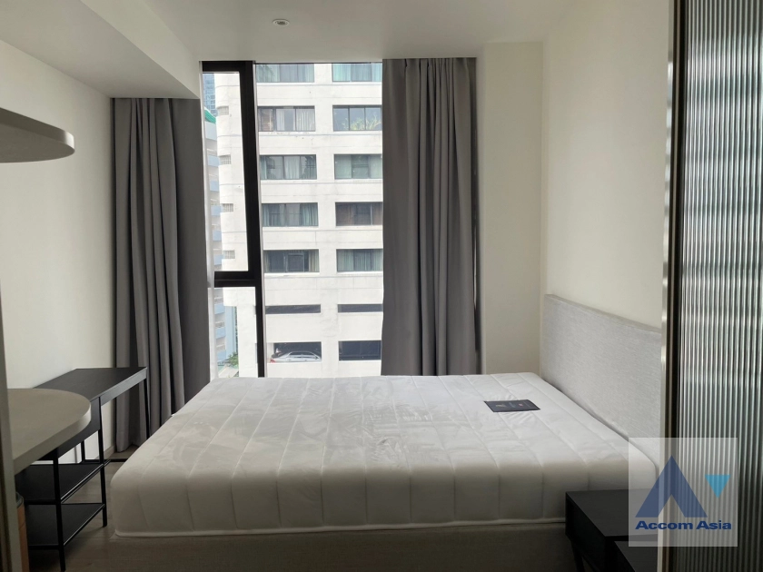 unit 2 Bedrooms  Condominium For Rent in Sukhumvit, Bangkok  near BTS Asok (AA42349)