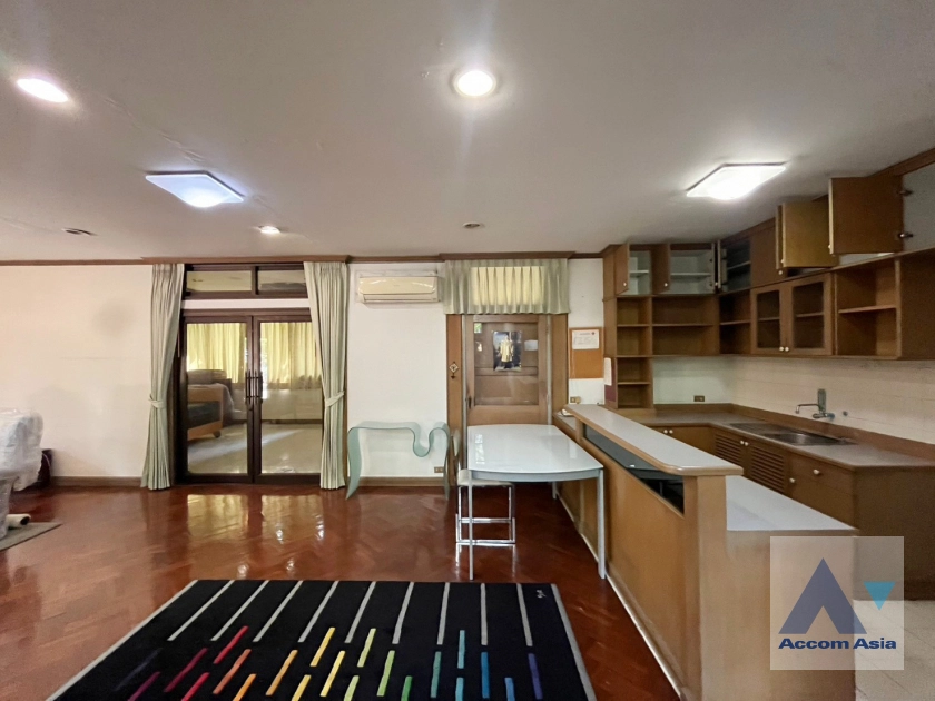 10  3 br House for rent and sale in Sukhumvit ,Bangkok BTS Ekkamai AA42371