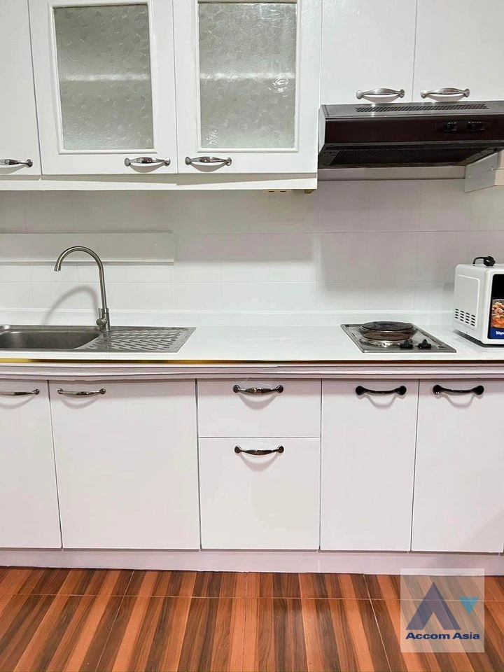 4  2 br Condominium for rent and sale in Ploenchit ,Bangkok BTS Ploenchit at Witthayu Complex AA42373