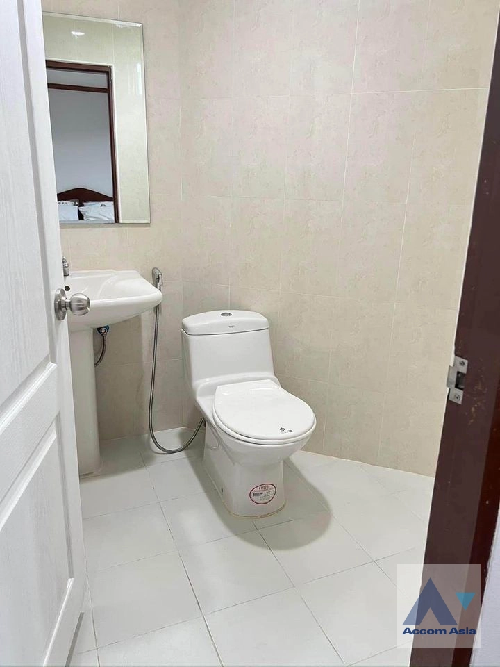 14  3 br Condominium for rent and sale in Ploenchit ,Bangkok BTS Ploenchit at Witthayu Complex AA42374