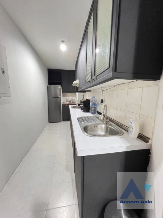 4  3 br Condominium for rent and sale in Ploenchit ,Bangkok BTS Ploenchit at Witthayu Complex AA42374