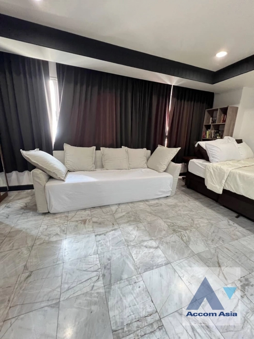  Witthayu Complex Condominium  3 Bedroom for Sale & Rent BTS Ploenchit in Ploenchit Bangkok