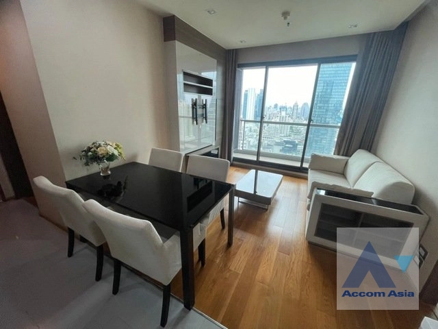 unit 2 Bedrooms  Condominium For Rent & Sale in Silom, Bangkok  near BTS Chong Nonsi (AA42380)