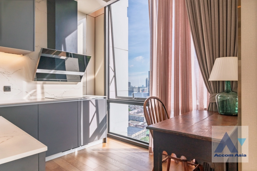 12  3 br Condominium for rent and sale in Ploenchit ,Bangkok BTS Ploenchit at MUNIQ Langsuan AA42385