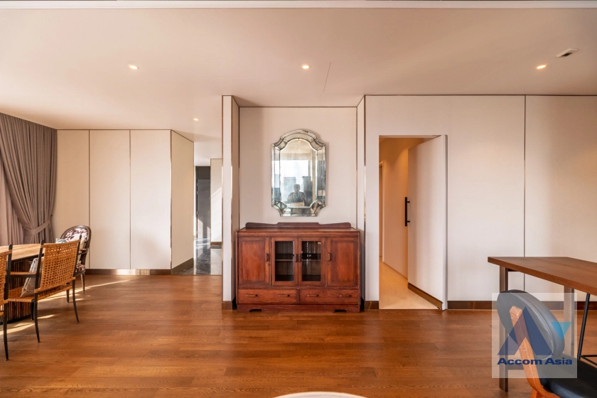 14  3 br Condominium for rent and sale in Ploenchit ,Bangkok BTS Ploenchit at MUNIQ Langsuan AA42385