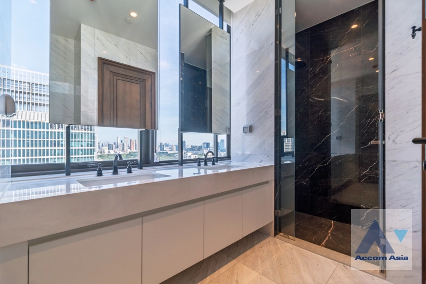 26  3 br Condominium for rent and sale in Ploenchit ,Bangkok BTS Ploenchit at MUNIQ Langsuan AA42385