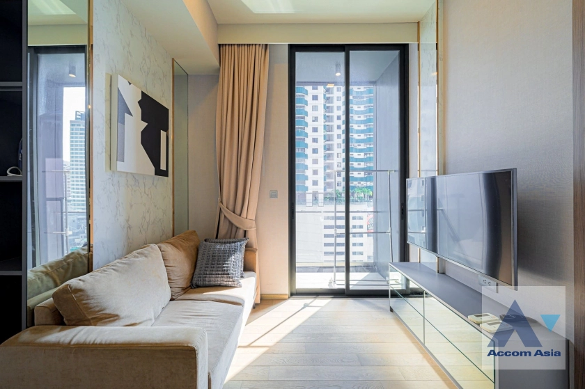unit 1 Bedroom  Condominium For Rent & Sale in Sukhumvit, Bangkok  near BTS Asok - MRT Sukhumvit (AA42386)