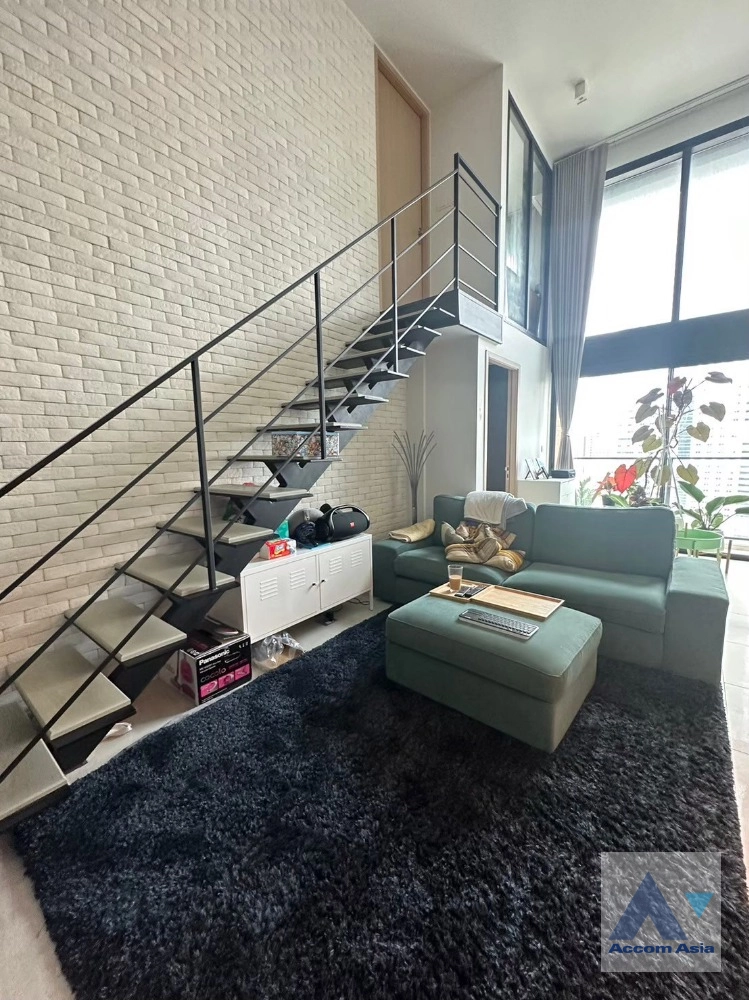unitDuplex Condo |  2 Bedrooms  Condominium For Sale in Silom, Bangkok  near BTS Surasak (AA42394)