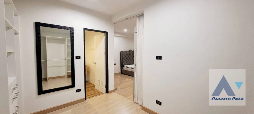 11  1 br Apartment For Rent in Sukhumvit ,Bangkok BTS Punnawithi at Urban Space Sukhumvit 101 AA42402