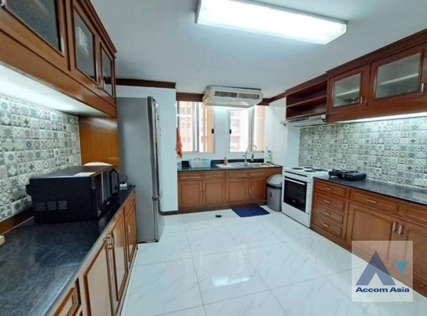 5  4 br Condominium For Rent in Sukhumvit ,Bangkok BTS Ekkamai at Tai Ping Tower AA42413