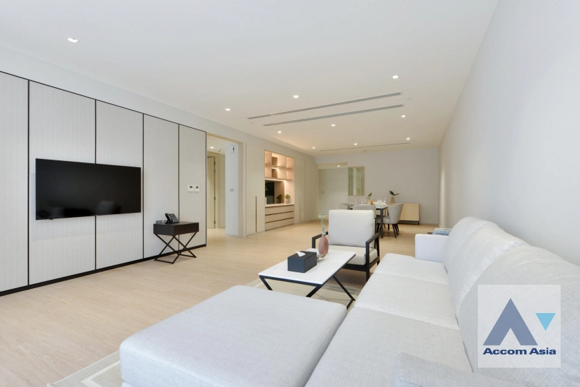 unit 3 Bedrooms  Apartment For Rent & Sale in Sukhumvit, Bangkok  near BTS Asok (AA42415)