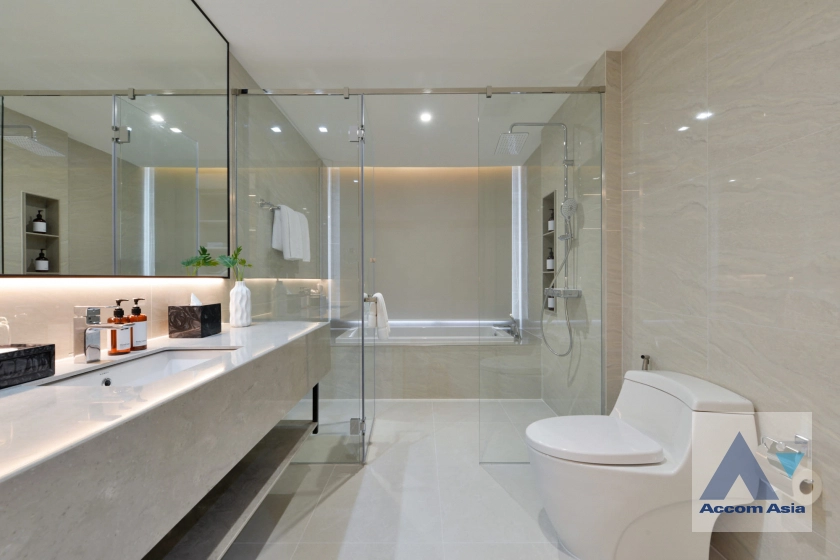 9  3 br Apartment for rent and sale in Sukhumvit ,Bangkok BTS Asok at New Modern Apartment 750m from Asok Interchange AA42415