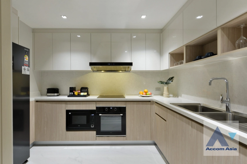 4  3 br Apartment for rent and sale in Sukhumvit ,Bangkok BTS Asok at New Modern Apartment 750m from Asok Interchange AA42415