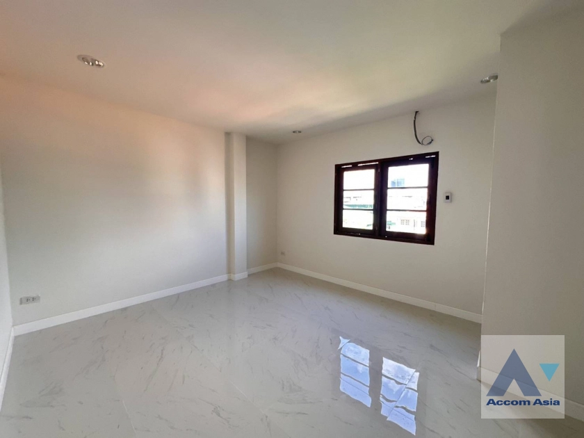 5  4 br Townhouse For Rent in Sukhumvit ,Bangkok BTS Thong Lo at Thonglo Classic Home AA42425