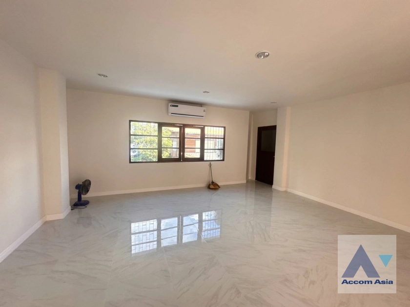 11  4 br Townhouse For Rent in Sukhumvit ,Bangkok BTS Thong Lo at Thonglo Classic Home AA42425