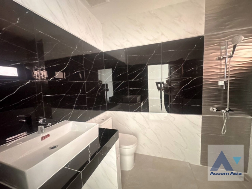 14  4 br Townhouse For Rent in Sukhumvit ,Bangkok BTS Thong Lo at Thonglo Classic Home AA42425