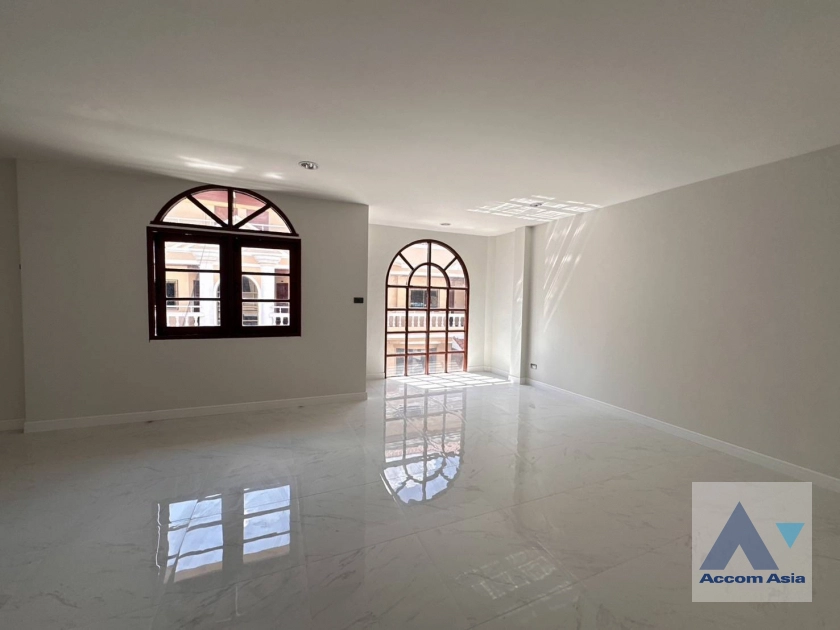 7  4 br Townhouse For Rent in Sukhumvit ,Bangkok BTS Thong Lo at Thonglo Classic Home AA42425