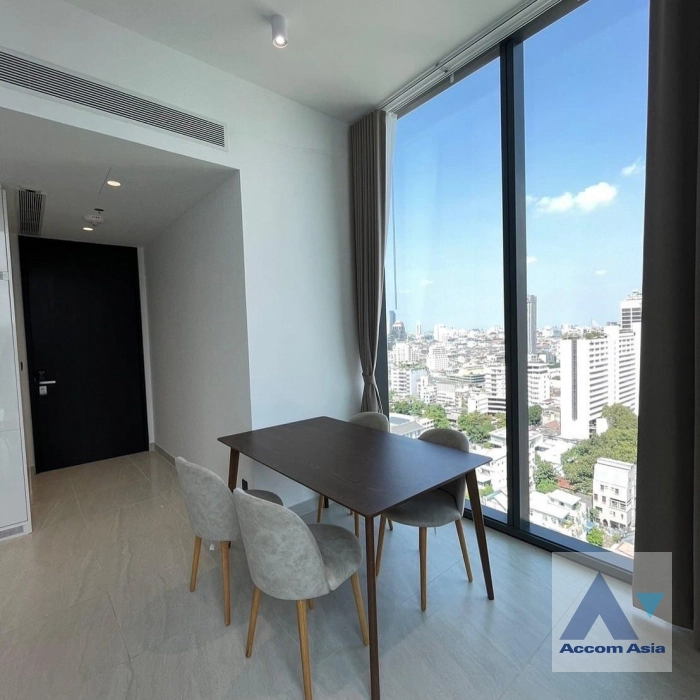 unit 1 Bedroom  Condominium For Rent in Sathorn, Bangkok  near BTS Chong Nonsi (AA42434)