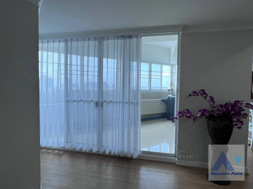 20  4 br Condominium For Rent in Sukhumvit ,Bangkok BTS Ekkamai at Tai Ping Tower AA42447