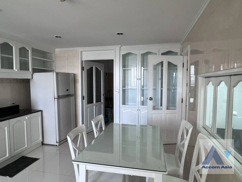 7  4 br Condominium For Rent in Sukhumvit ,Bangkok BTS Ekkamai at Tai Ping Tower AA42447