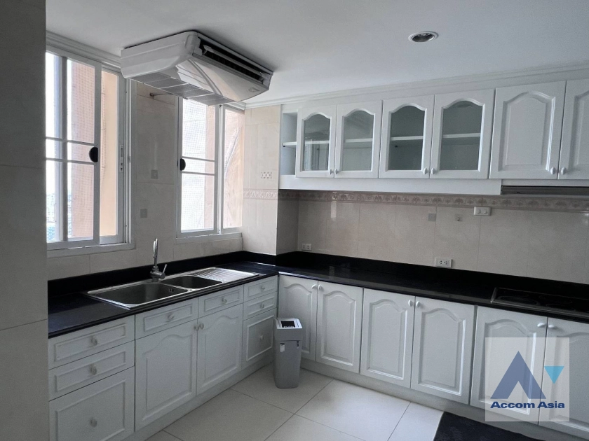 9  4 br Condominium For Rent in Sukhumvit ,Bangkok BTS Ekkamai at Tai Ping Tower AA42447