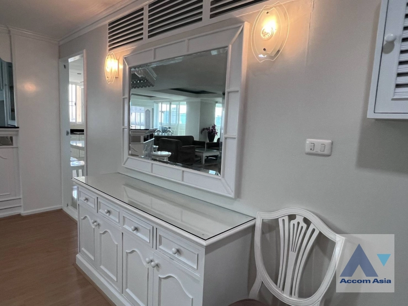 10  4 br Condominium For Rent in Sukhumvit ,Bangkok BTS Ekkamai at Tai Ping Tower AA42447