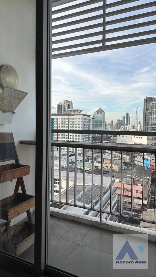 unit 2 Bedrooms  Condominium For Sale in Sukhumvit, Bangkok  near BTS Phra khanong (AA42448)