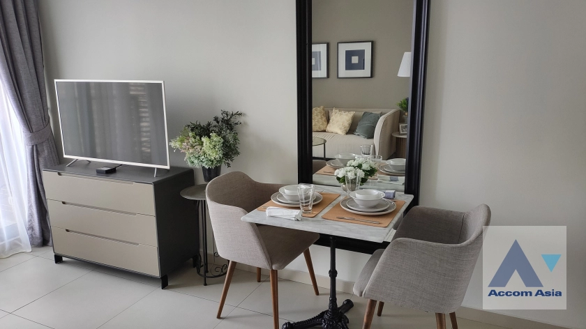 unit 1 Bedroom  Condominium For Sale in Sukhumvit, Bangkok  (AA42451)