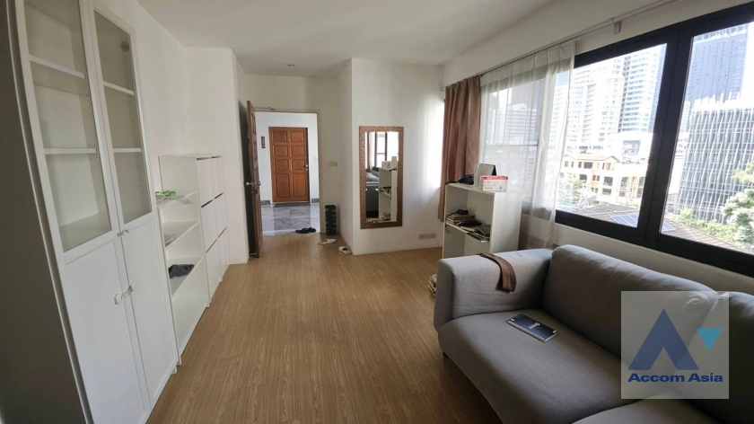 unit 2 Bedrooms  Apartment For Rent in Sukhumvit, Bangkok  near BTS Asok - MRT Sukhumvit (AA42452)